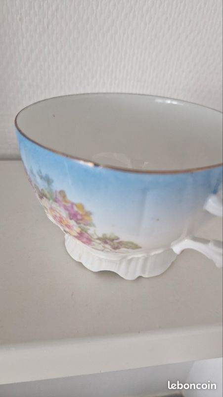 Tasse ancienne en porcelaine de Limoges (image 17)