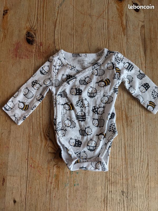 Lot de bodys et pyjamas bébé fille (image 1)