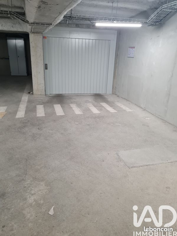 Parking 12 m² · à Lille · 12 m² · 19 000 €