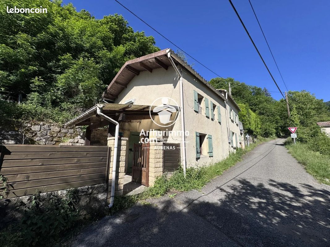 Maison 5 pièces 101 m² · à Montpezat-sous-Bauzon · 101 m² · 179 000 €