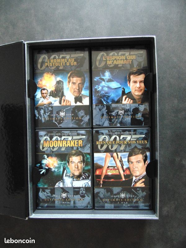 James Bond Ultimate Edition - Coffret de 20 films / 40 DVD (image 8)