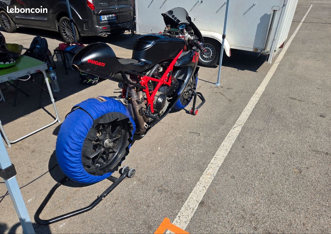 Ducati Radical piste (image 2)