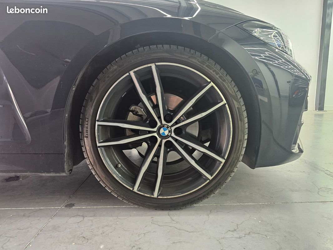 BMW 420i cabriolet M Sport / feux laser / ecrans full curvate display / siege chauffant / chauffage de nuque / régulateur auto adaptatif / feux auto / essuie-glace auto / volant chauffant / hayon ... (image 37)