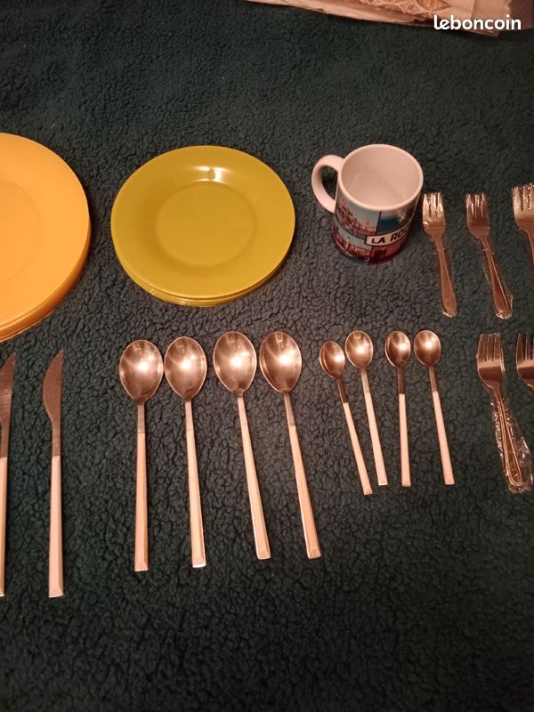 Ensemble couverts assiettes (image 4)