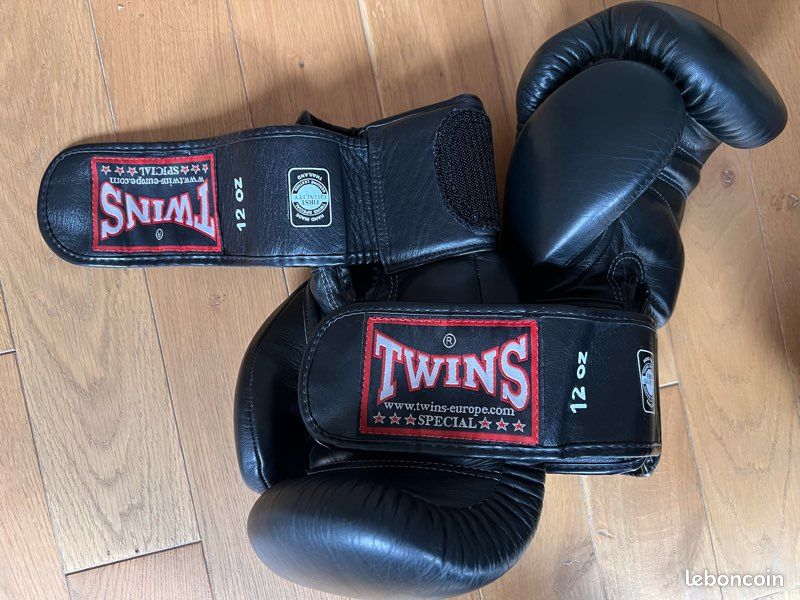 Gants de boxe Twins 12 oz (image 3)