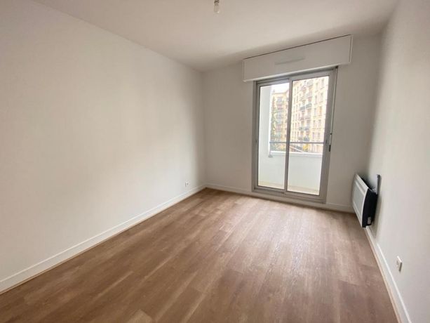 Appartement a louer paris-15e-arrondissement - 4 pièce(s) - 97 m2 - Surfyn