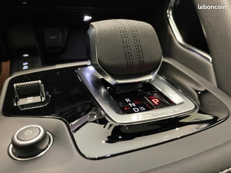 Jaguar E-Pace P200 FlexFuel MHEV 200ch R-Dynamic S (image 18)