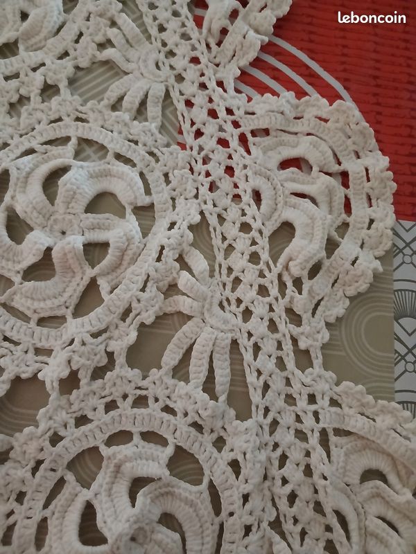 Nappe en crochet (image 2)