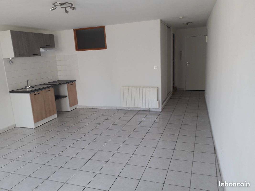 Appartement 2 pièces 45 m² · à Langres · 45 m² · 425 €