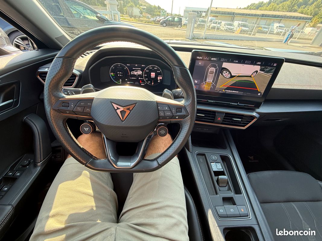 CUPRA FORMENTOR E-Hybrid 245 cv DSG6 VZ - 38700 klm / 2024 / Toit Ouvrant (image 8)