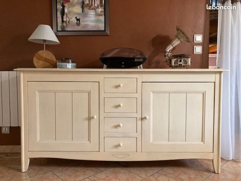 Table et chaises + buffet (image 1)