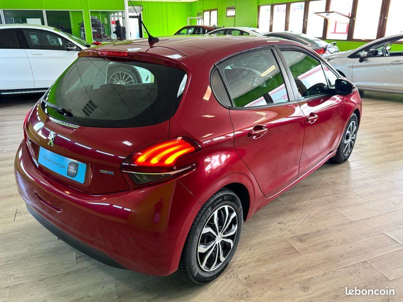 Peugeot 208 (2) 1.6 BLUEHDI 100 ACTIVE (image 10)