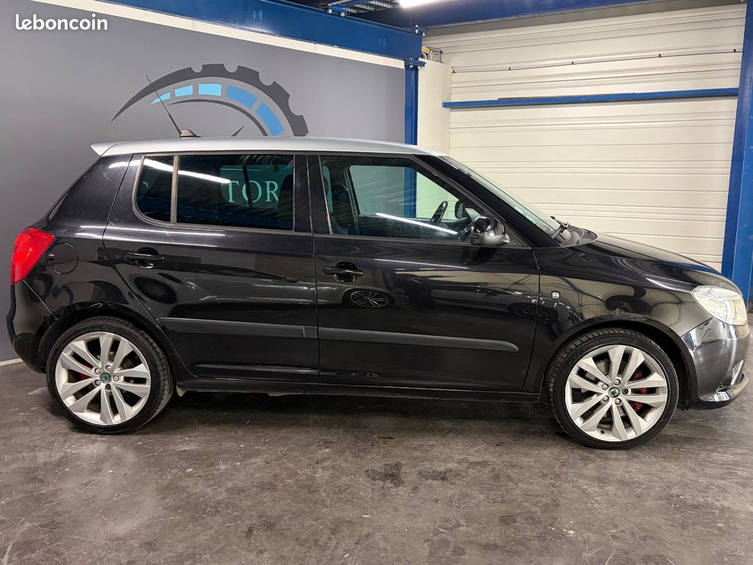 Skoda FABIA 1.4 tsi 180 rs RS DSG - RADAR - GPS - REGULATEUR (image 19)