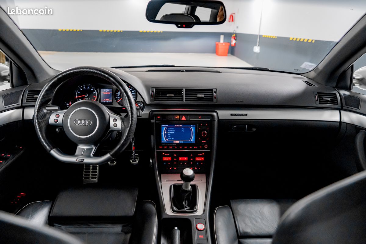 Audi RS4 AVANT 4.2 V8 420 CH Quattro B7 - Historique Complet - Bose - Toit ouvrant - Bi-xénon - Recaro (image 10)
