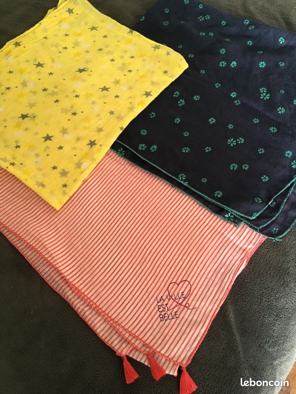 3 foulards Okaidi (image 1)