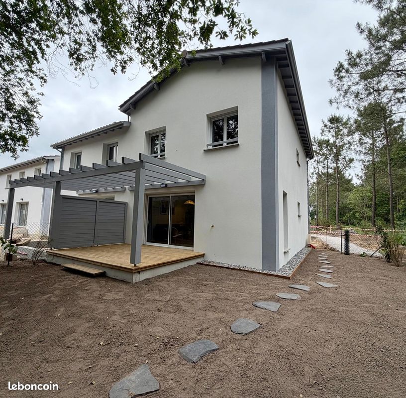 Maison 4 pièces 87 m² · à Saint-Vincent-de-Tyrosse · 87 m² · 318 000 €