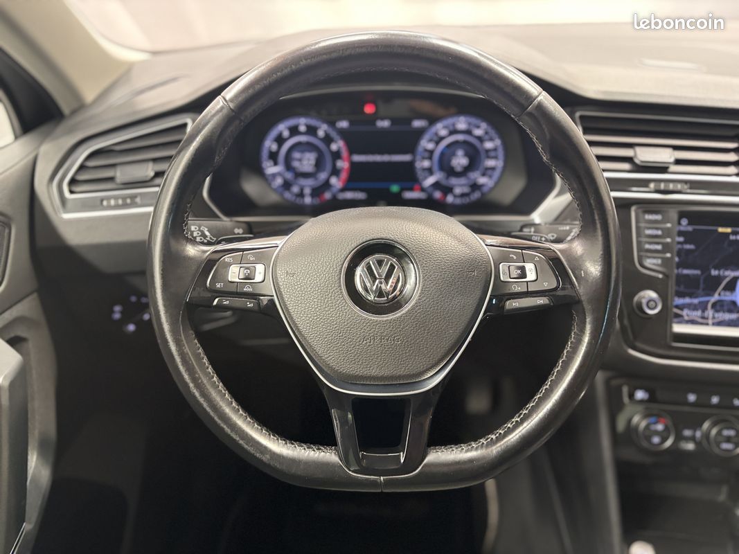 VOLKSWAGEN Tiguan II 1.4 TSI 150 BLUEMOTION TECHNOLOGY CARAT DSG6 (Attelage) (image 17)