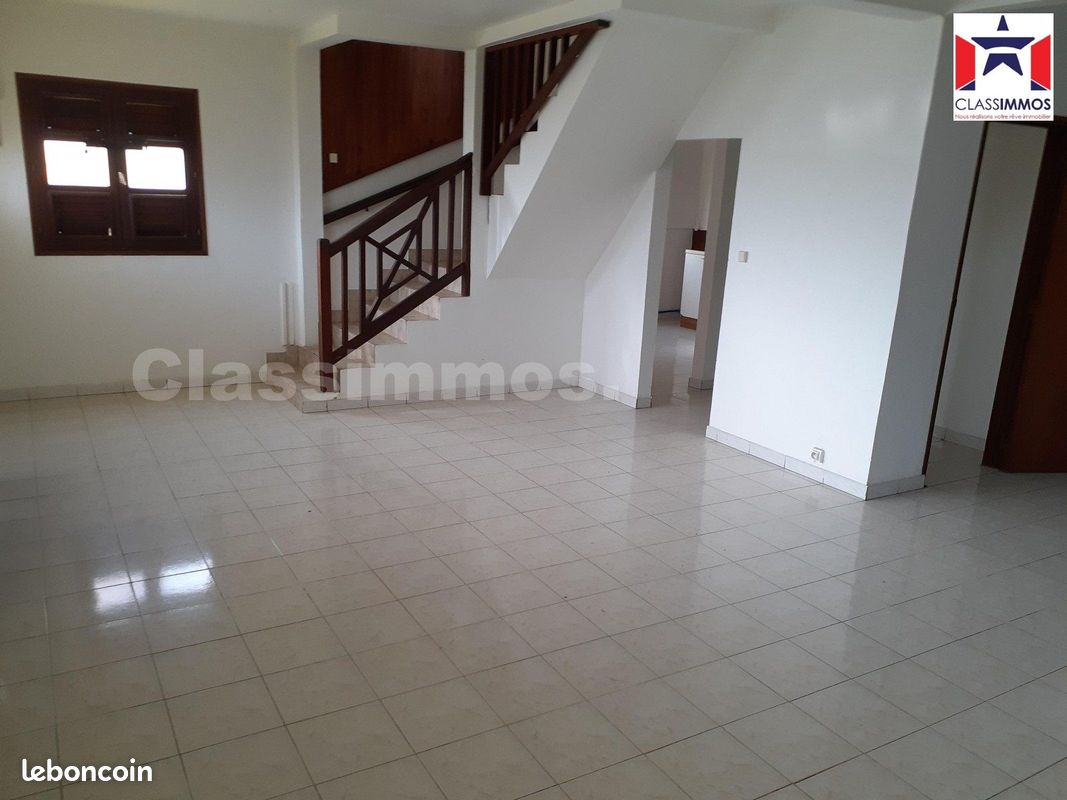 Maison 5 pièces 120 m² · à Fort-de-France · 120 m² · 1 200 €/mois