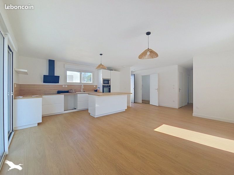 Maison 4 pièces 83 m² · à Saint-Médard-d'Eyrans · 83 m² · 353 760 €