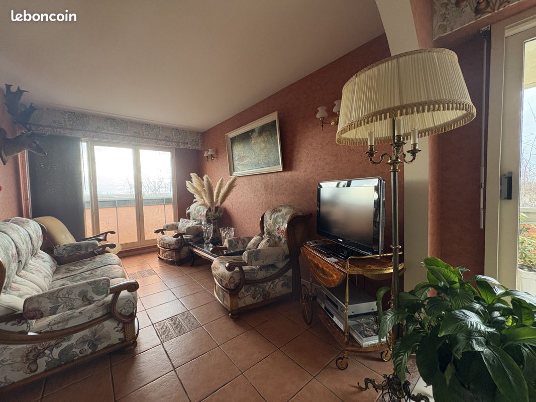 Appartement 4 pièces 84 m² · à Roissy-en-Brie · 84 m² · 240 000 €