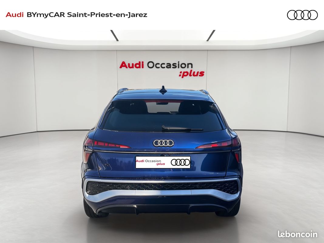 AUDI Q3 e-hybrid 272 ch S tronic 6 S line (image 4)