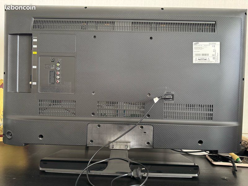 TV Samsung 40 pouces Full HD (image 2)