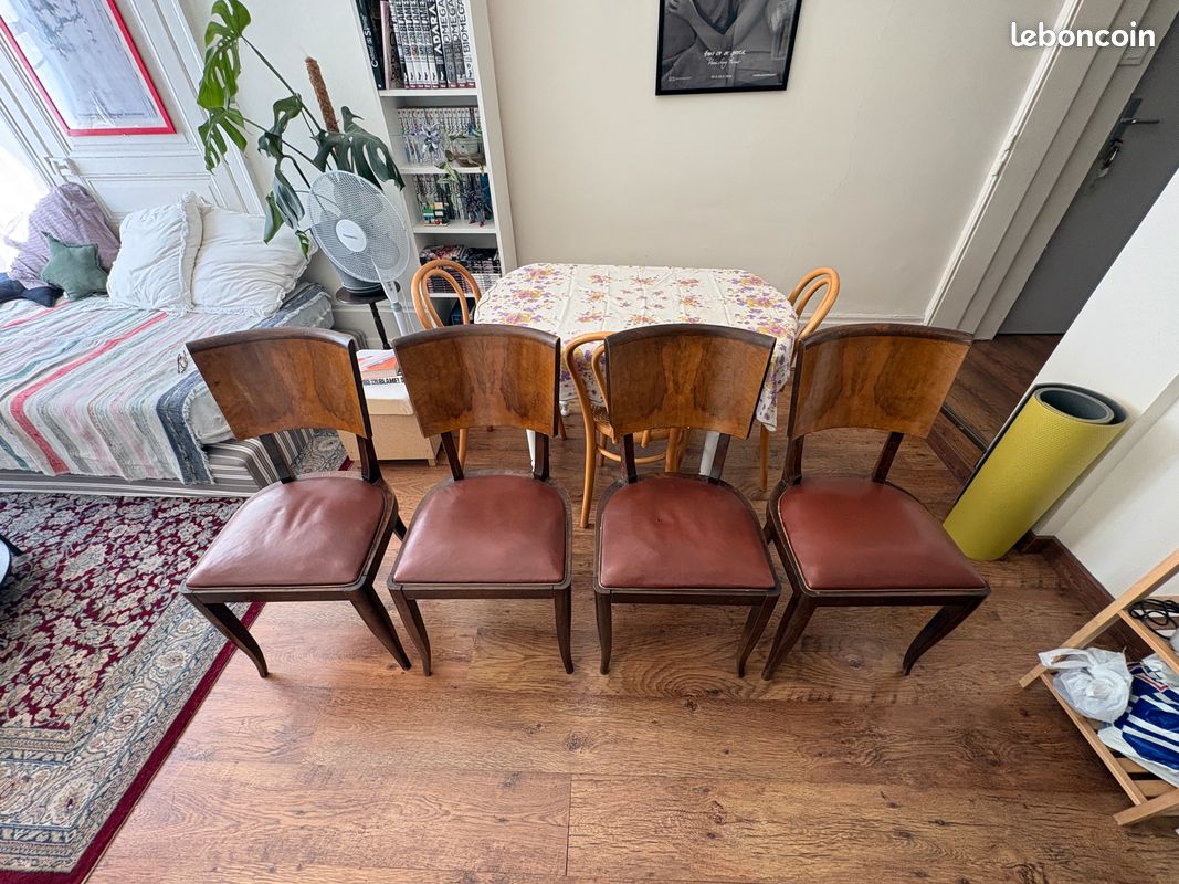 Chaises en bois (image 1)