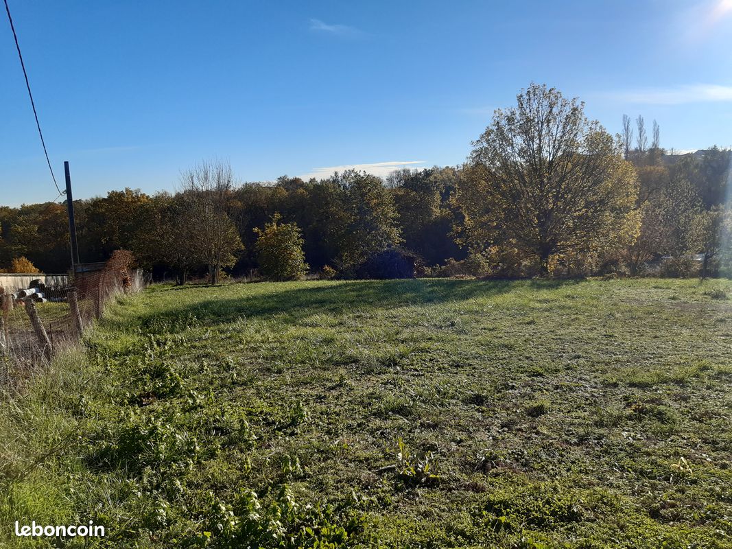 Terrain arboré centre de mirandol · à Mirandol-Bourgnounac · 35 000 €