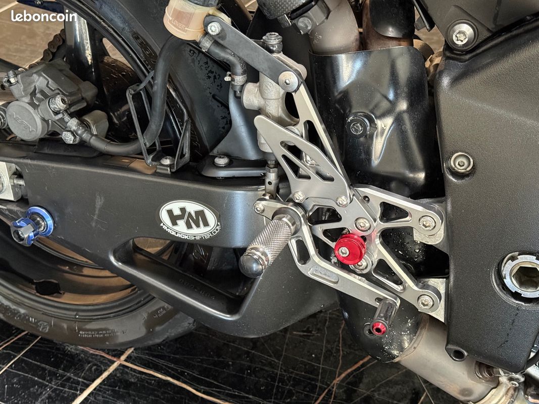 BULLE SAUT DE VENT YAMAHA R1 2009 2010 2011 2012 2013 2014 DOUBLE COURBURE NOIRE