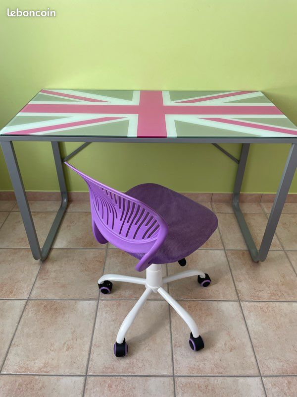 Bureau et chaises pour fille (image 1)