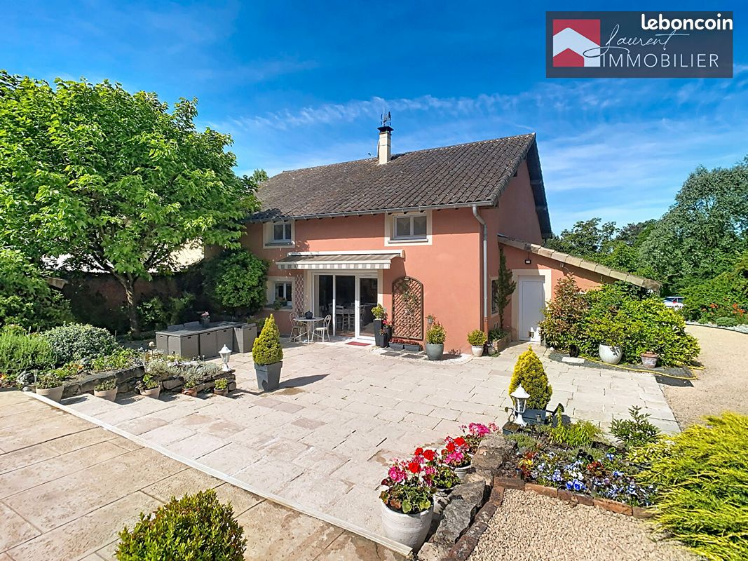 Maison 6 pièces 165 m² · à Pont-de-Vaux · 165 m² · 399 000 €