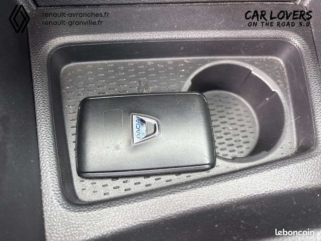 DACIA Duster Blue dCi 115 4x4 Prestige (image 20)