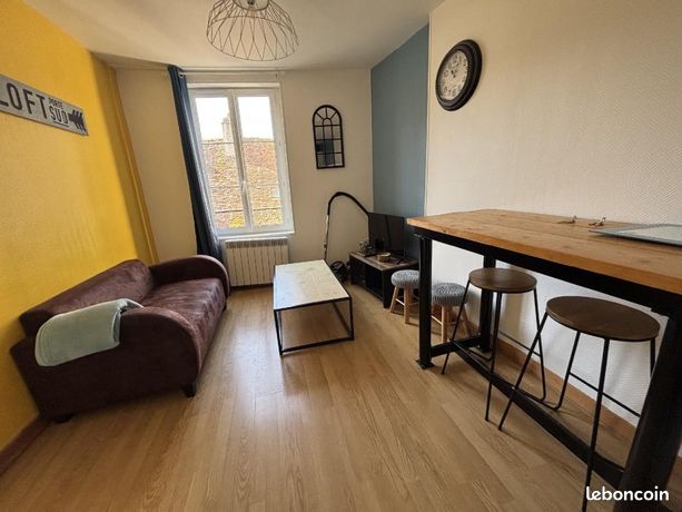 Appartement 32 m² Sees