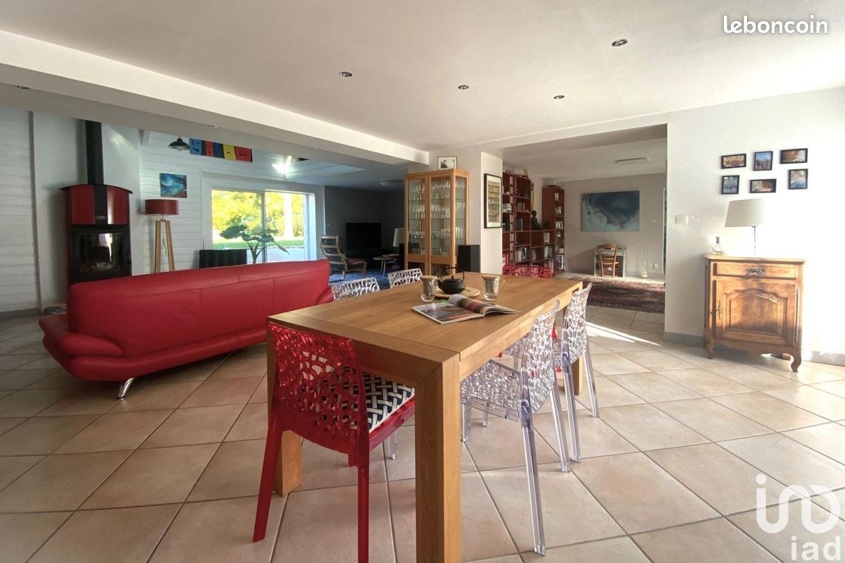Maison 6 pièces 194 m² - Angoulême 16000 (image principale 6)