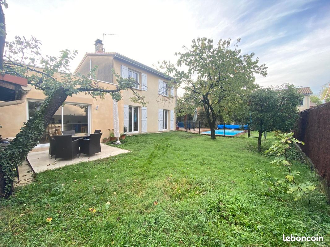 Maison 6 pièces 150 m² · à Mions · 150 m² · 515 000 €