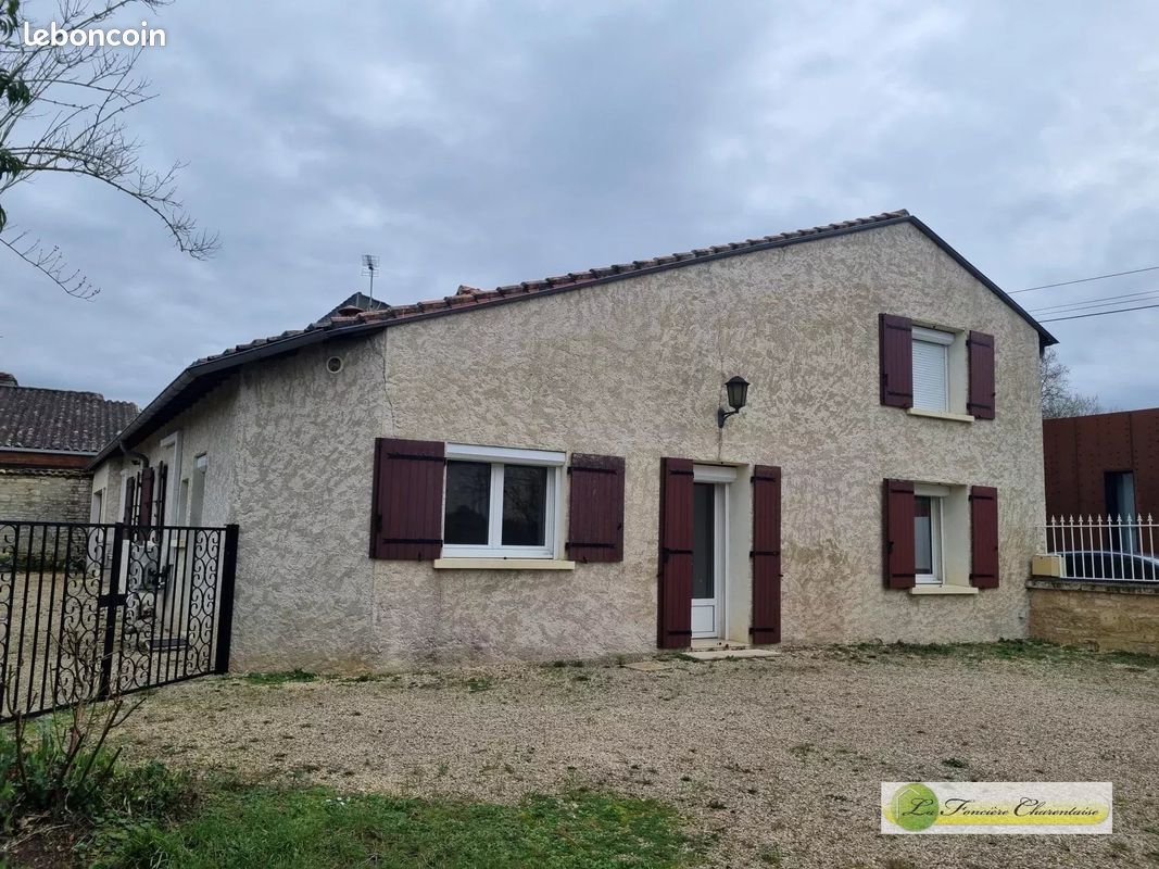 Maison 4 pièces 101 m² · à Mansle-les-Fontaines · 101 m² · 763 €