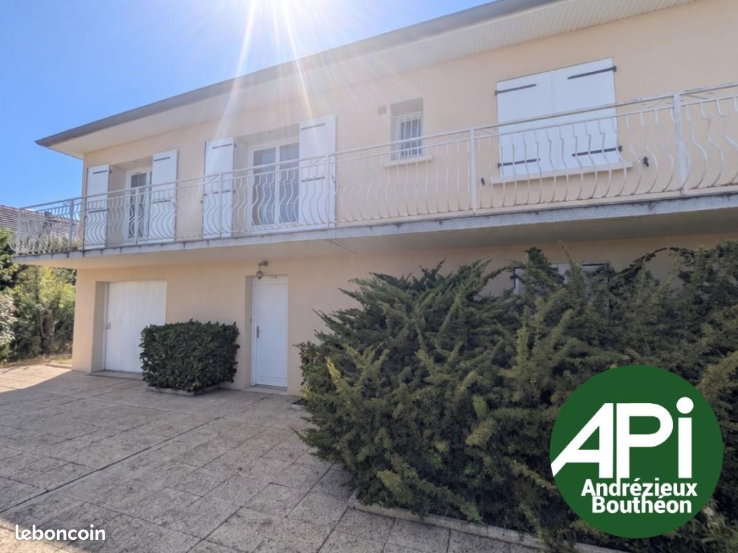 Maison 7 pièces 131 m² · à Bonson · 131 m² · 269 000 €