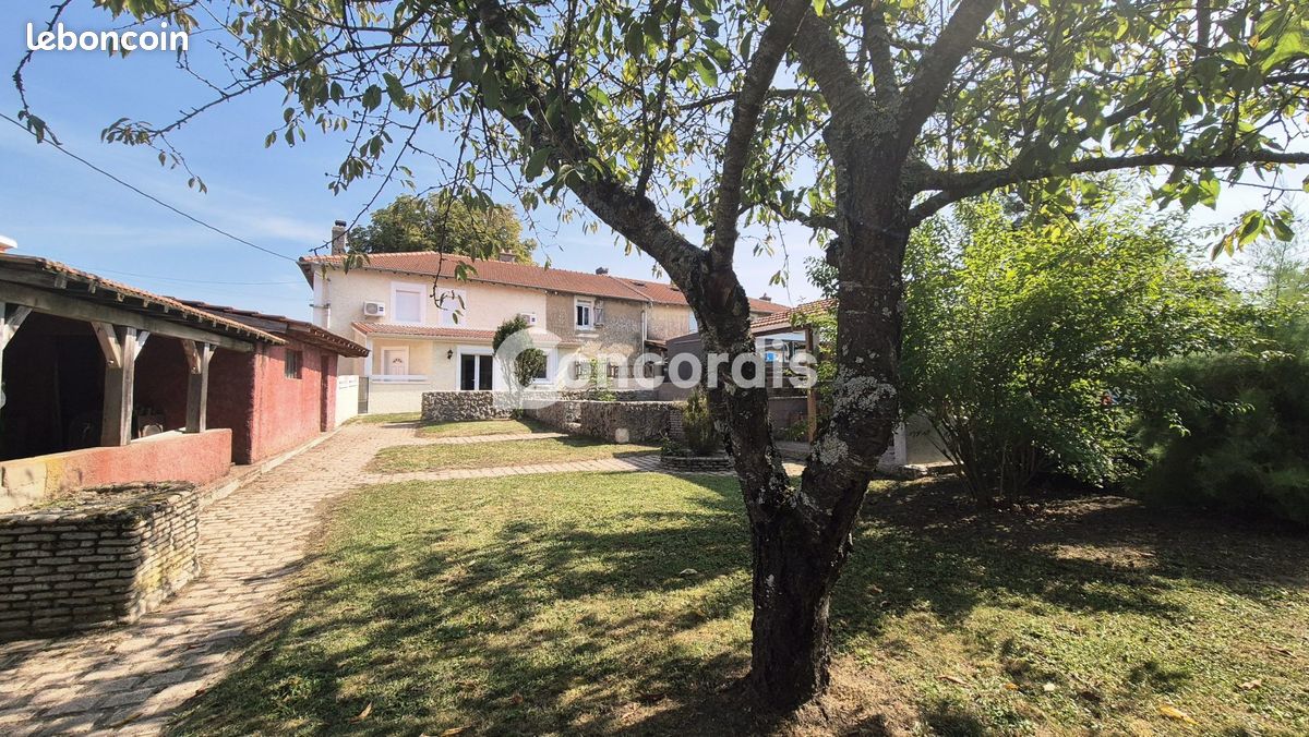 Maison 5 pièces 111 m² · à Allamps · 111 m² · 184 000 €