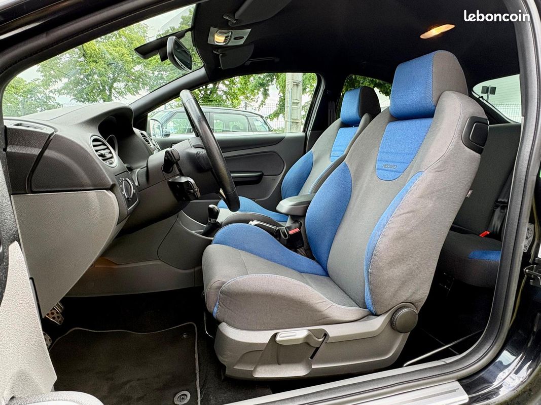 Ford Focus ST MK2 2.5 L Turbo 225 ch BVM6 - Recaro Vitres Teintées Jantes Alliage Démarrage Sans Clé - Suivie et Garantie 12 mois - A partir de 282e/mois (image 8)