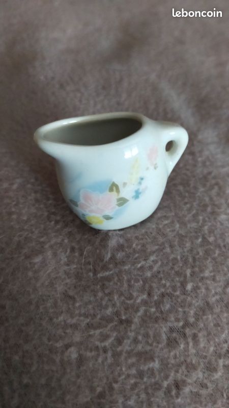 Dinette fleurie (image 4)