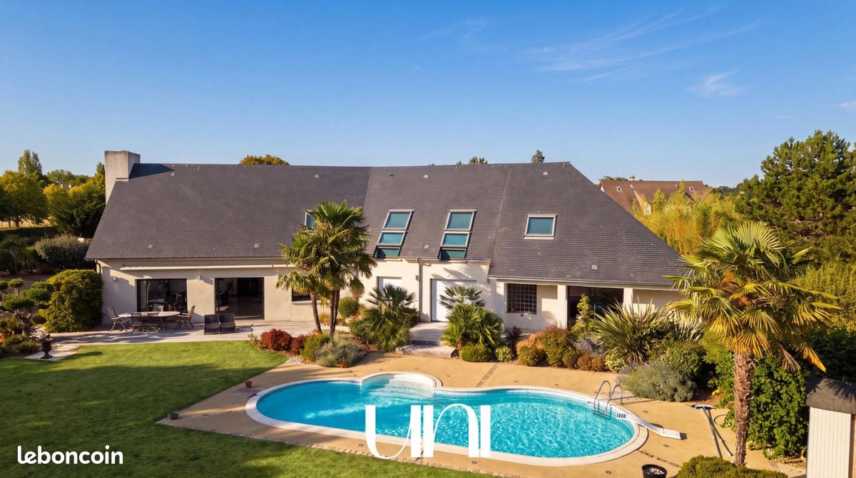 Maison 8 pièces 295 m² · à Biéville-Beuville · 295 m² · 1 198 000 €