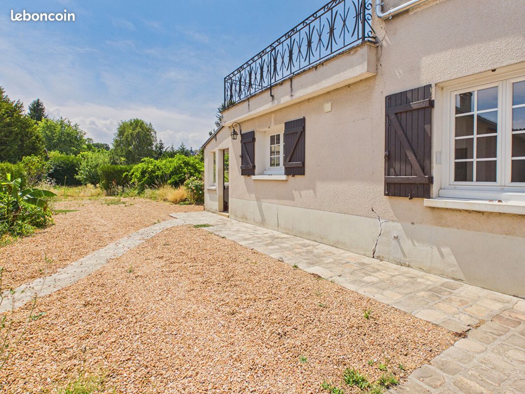 Maison 5 pièces 87 m² · à Nogent-le-Roi · 87 m² · 850 €/mois