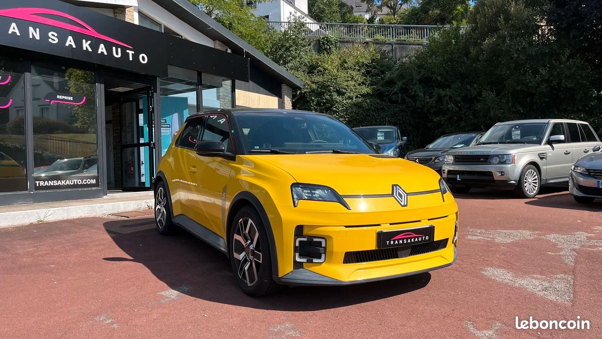 Renault 5 E-TECH 150ch autonomie confort Techno / FAIBLE KILOMÉTRAGE (image 3)