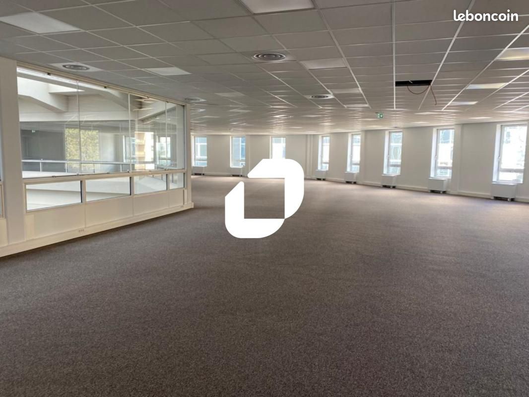 Bureau 3 176 m² (image 3)