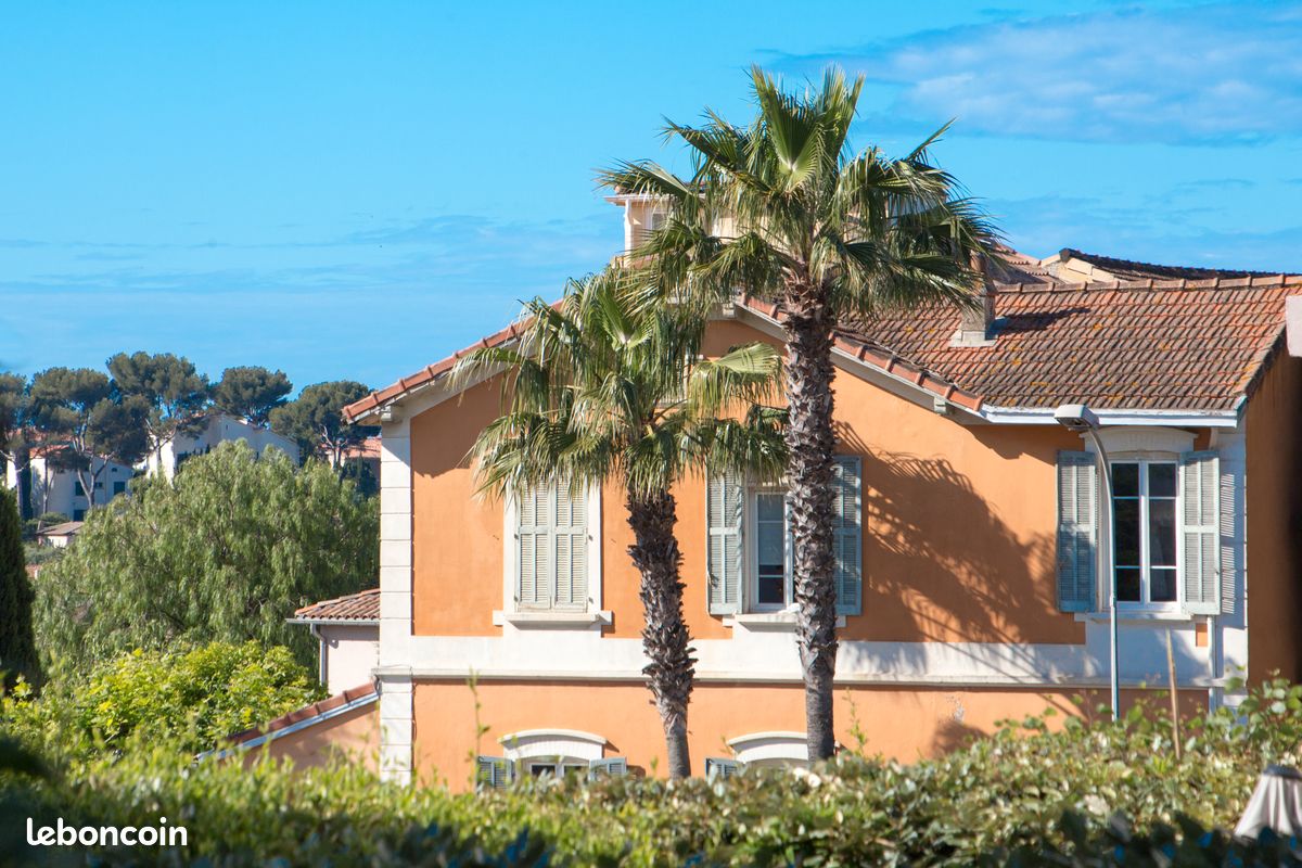 Maison 8 pièces 145 m² · à Sanary-sur-Mer · 145 m² · 850 000 €