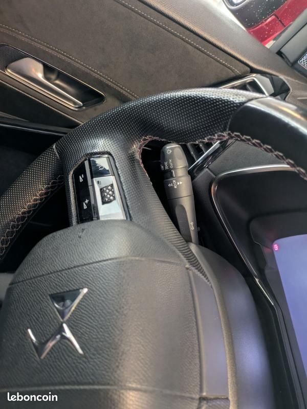 DS 7 1.5 HDI 130 PERFORMANCE LINE avec attelage (image 9)