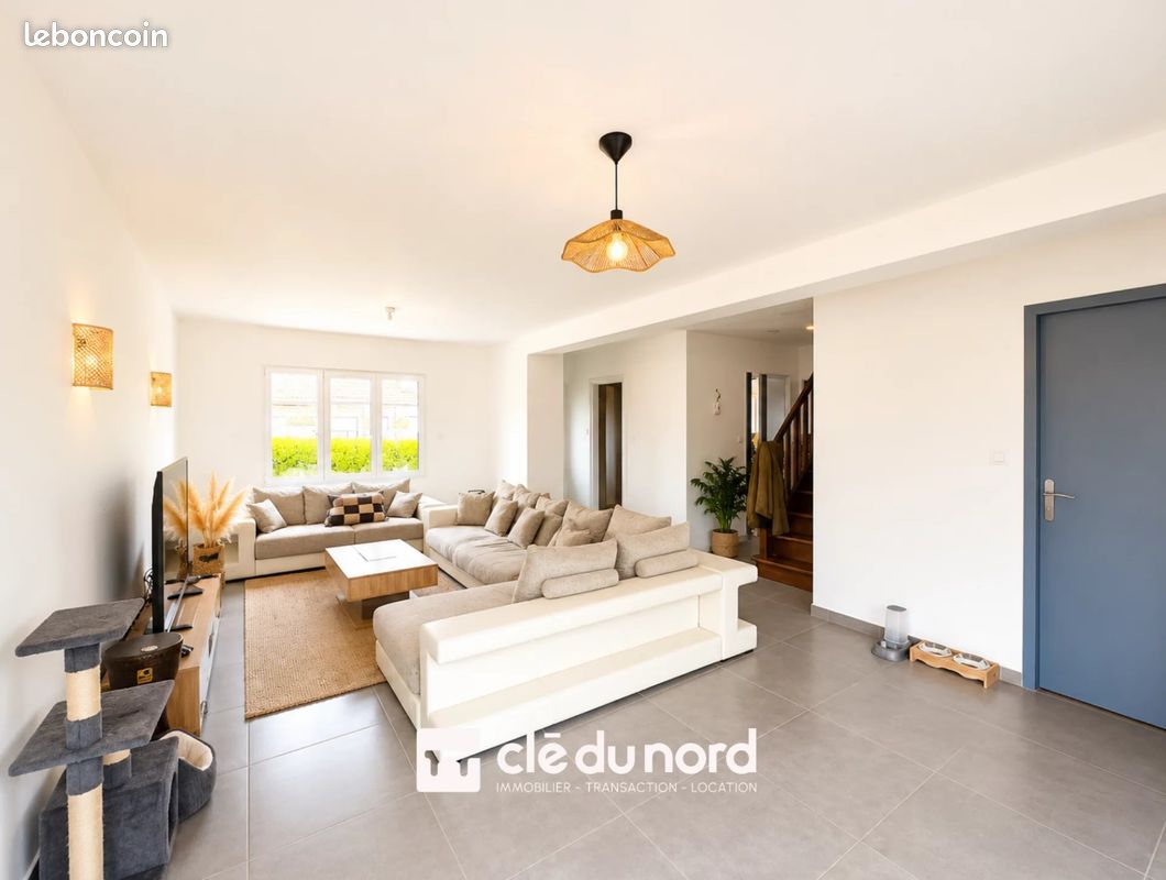 Maison 4 pièces 101 m² · à Linselles · 101 m² · 378 000 €