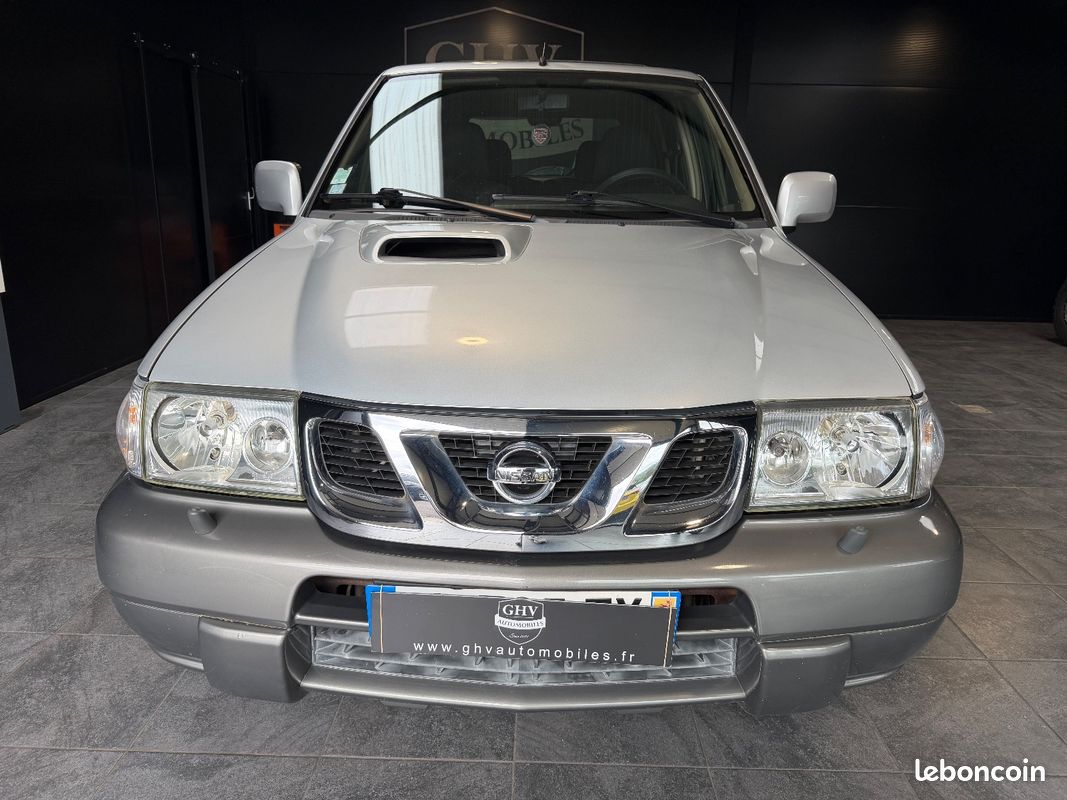 Nissan TERRANO II NISSAN TERRANO II 3,0L D 154Ch 4X4 3 PORTES (image 5)