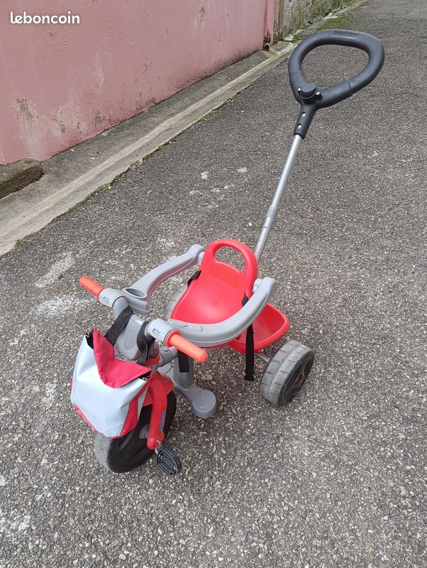 Tricycle (image 1)