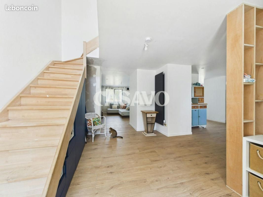 Maison 7 pièces 205 m² (image 3)